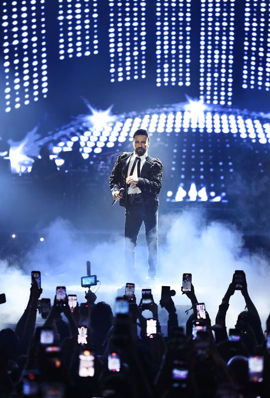 Tarkan, �stanbul�da Hayranlar�yla Kucakla�t�